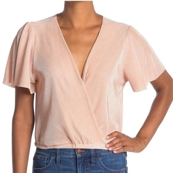 ASTR The Label Crop Plissé Top Blush Pink Size Small Textured Short Sleeve - Picture 1 of 9